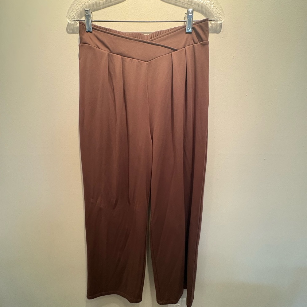 Amazon Essentials Women's Wide Leg Pants in Brown